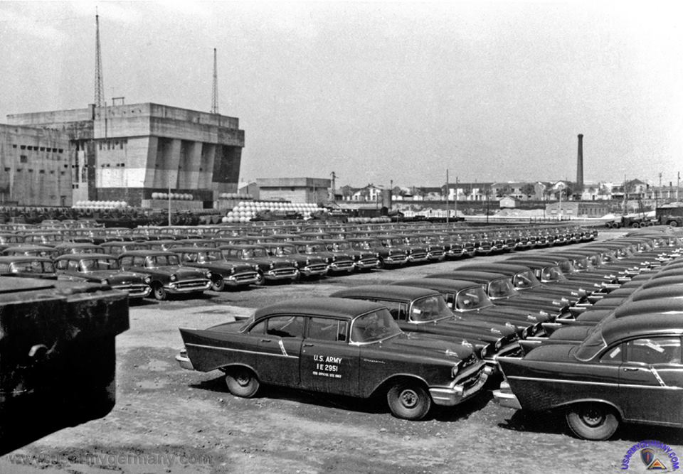 12 arrivage de voitures a la rochelle la pallice 1956